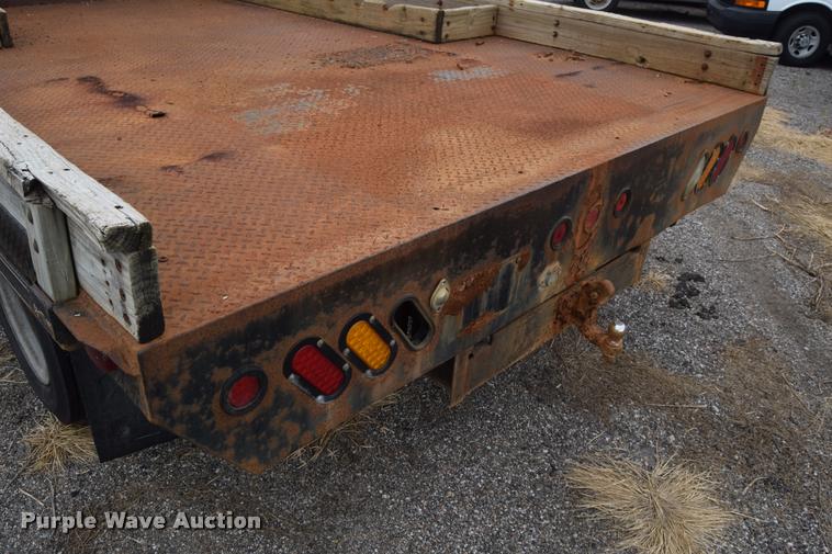 image for item L2521 2003 Chevrolet C4500 flatbed truck