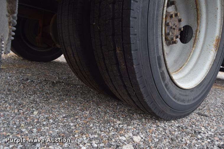 image for item L2521 2003 Chevrolet C4500 flatbed truck