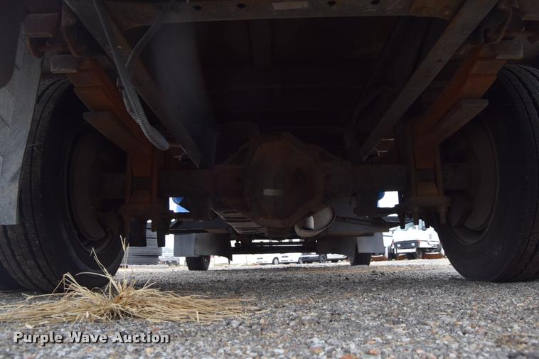 image for item L2521 2003 Chevrolet C4500 flatbed truck