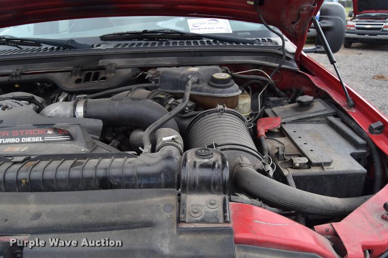 image for item L2523 2004 Ford F550 Super Duty XL Crew Cab utility truck