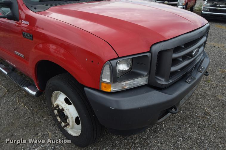 image for item L2523 2004 Ford F550 Super Duty XL Crew Cab utility truck