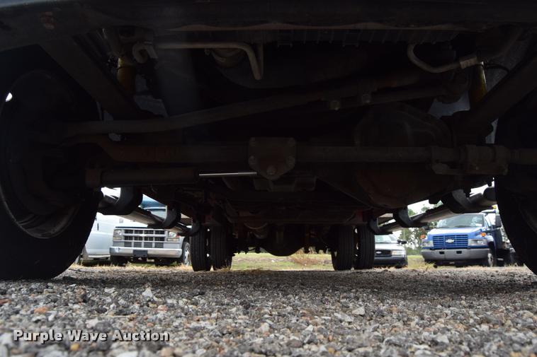 image for item L2523 2004 Ford F550 Super Duty XL Crew Cab utility truck