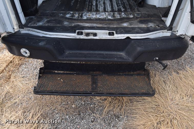 image for item L2525 2008 Chevrolet Express 3500 Extended Cargo van