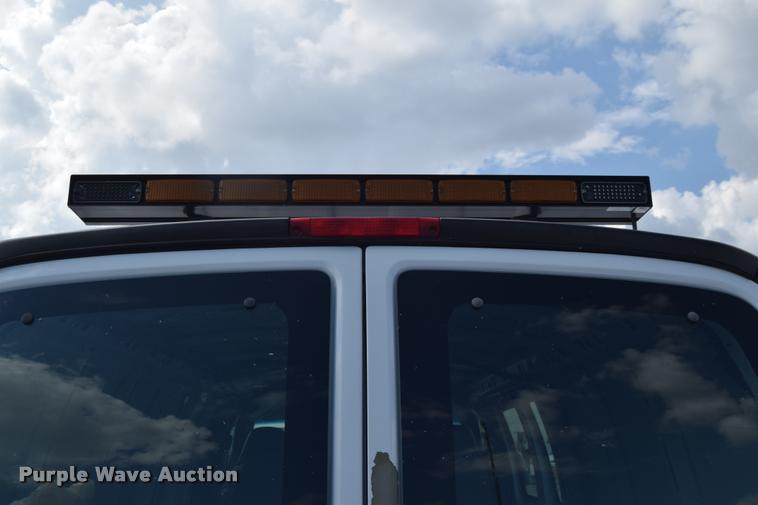 image for item L2525 2008 Chevrolet Express 3500 Extended Cargo van