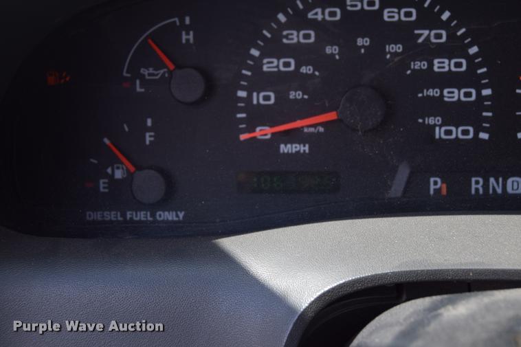 image for item L2527 2004 Ford F550 Super Duty XL Crew Cab utility truck