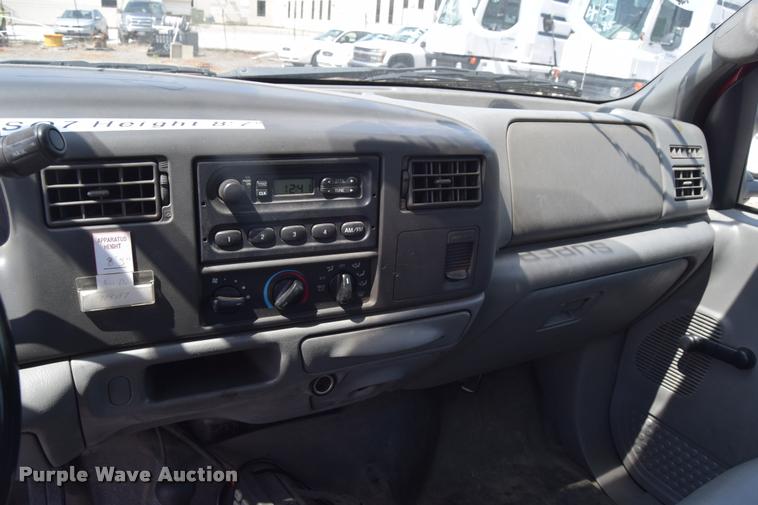 image for item L2527 2004 Ford F550 Super Duty XL Crew Cab utility truck