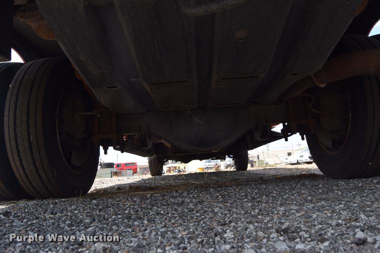 image for item L2527 2004 Ford F550 Super Duty XL Crew Cab utility truck