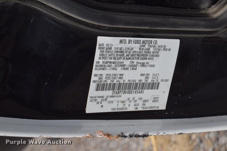 image for item L2528 2011 Ford Crown Victoria Police Interceptor