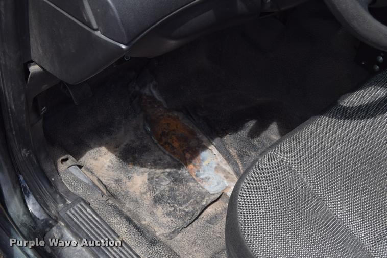 image for item L2528 2011 Ford Crown Victoria Police Interceptor