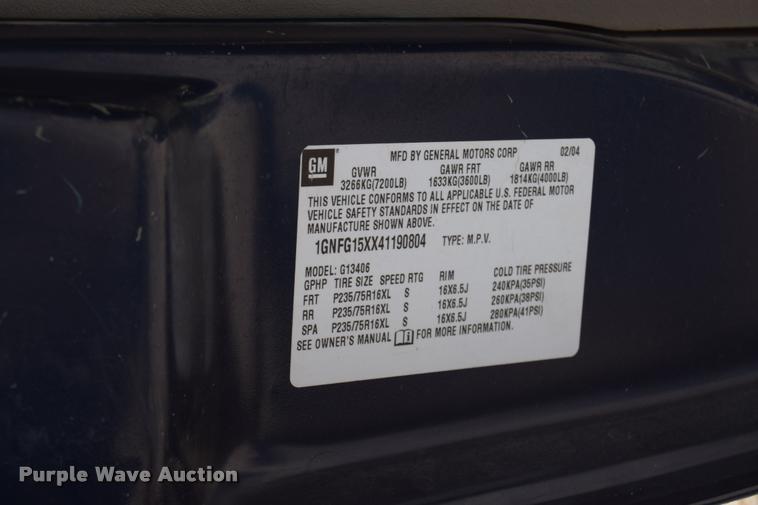 image for item L2532 2004 Chevrolet Express 1500 van