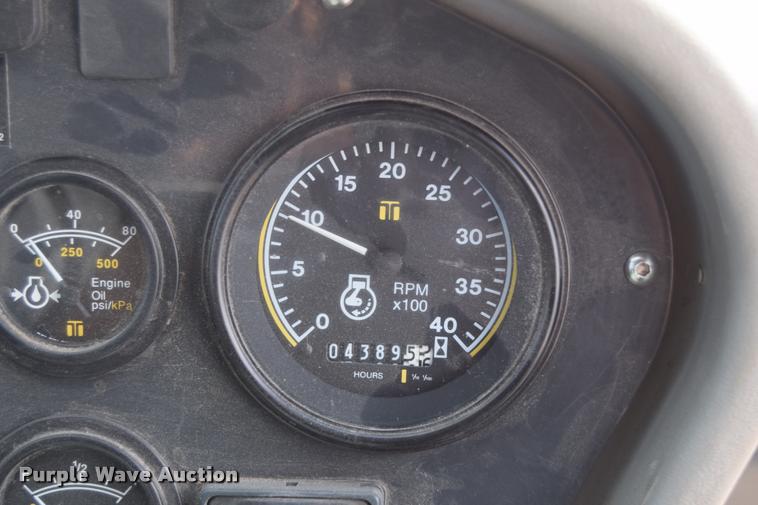 image for item L2534 2010 Allianz Johnston 3000 street sweeper