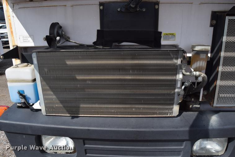 image for item L2534 2010 Allianz Johnston 3000 street sweeper