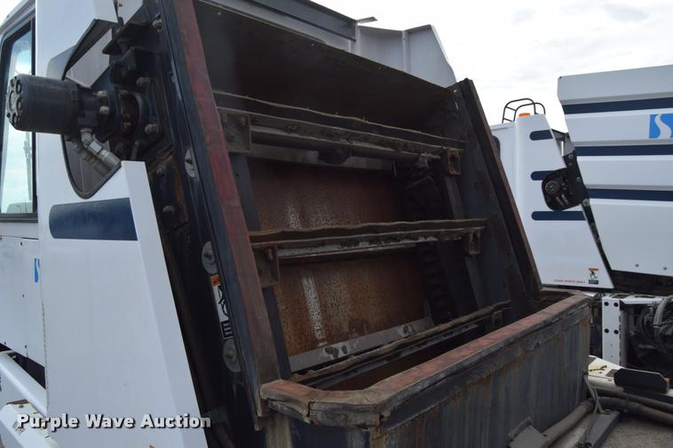 image for item L2534 2010 Allianz Johnston 3000 street sweeper