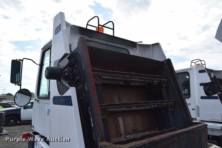 image for item L2534 2010 Allianz Johnston 3000 street sweeper