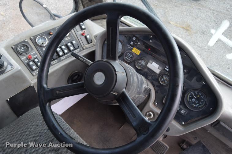 image for item L2535 2010 Allianz Johnston 3000 street sweeper