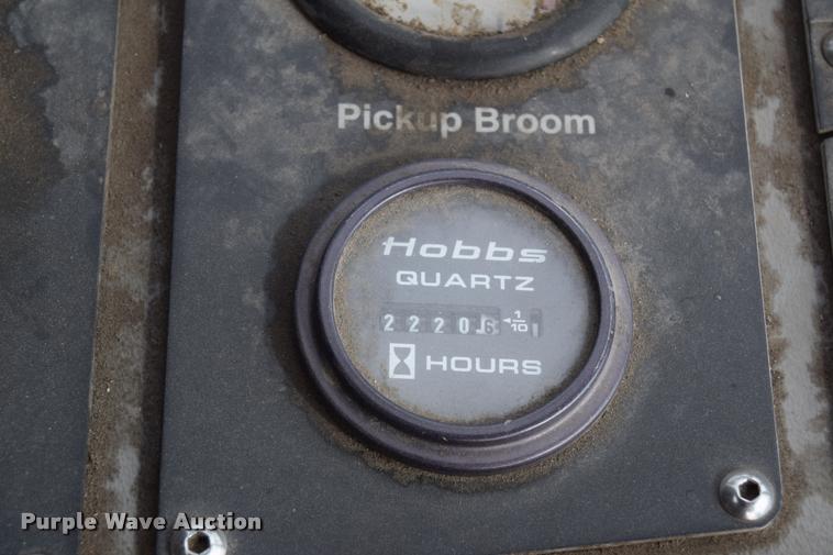 image for item L2535 2010 Allianz Johnston 3000 street sweeper