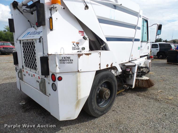 image for item L2535 2010 Allianz Johnston 3000 street sweeper