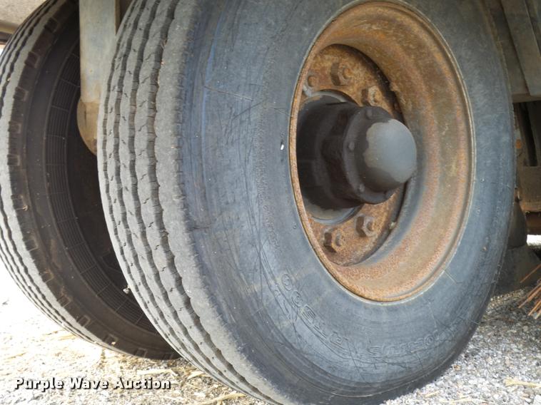 image for item L2535 2010 Allianz Johnston 3000 street sweeper