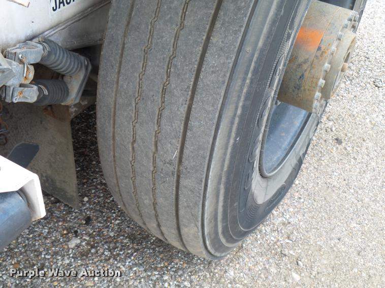 image for item L2535 2010 Allianz Johnston 3000 street sweeper