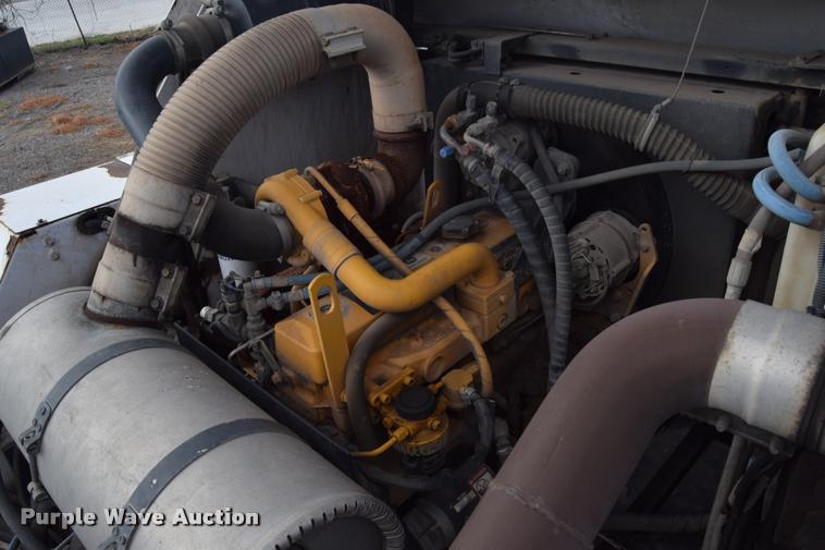 image for item L2535 2010 Allianz Johnston 3000 street sweeper