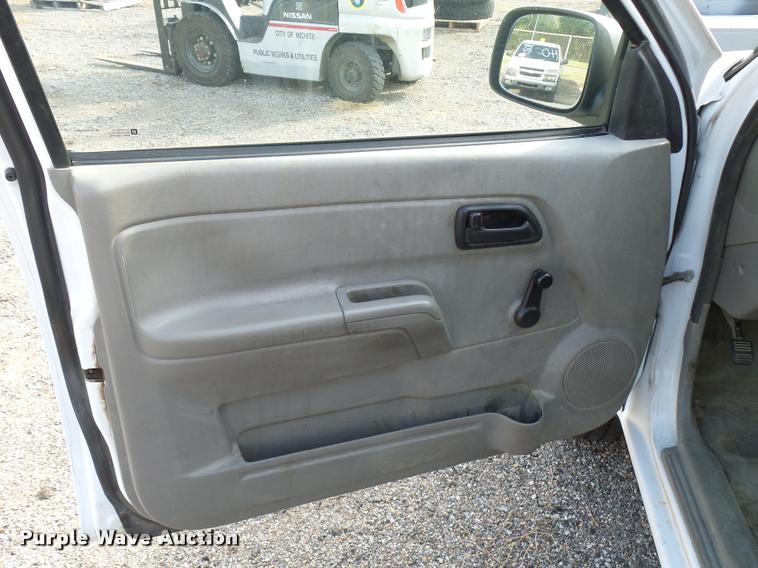 image for item L2536 2008 Chevrolet Colorado Ext. Cab pickup truck