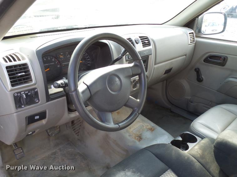 image for item L2536 2008 Chevrolet Colorado Ext. Cab pickup truck