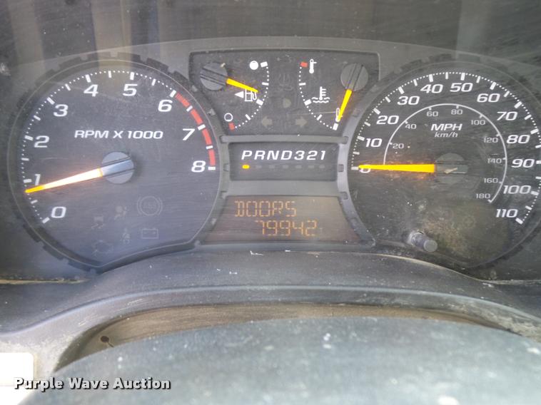 image for item L2536 2008 Chevrolet Colorado Ext. Cab pickup truck