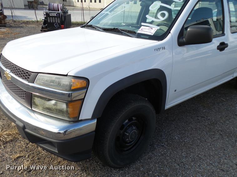 image for item L2536 2008 Chevrolet Colorado Ext. Cab pickup truck