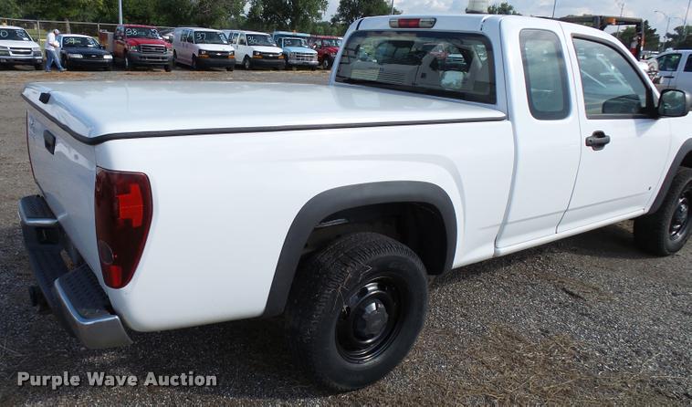 image for item L2536 2008 Chevrolet Colorado Ext. Cab pickup truck