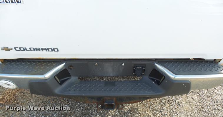 image for item L2536 2008 Chevrolet Colorado Ext. Cab pickup truck