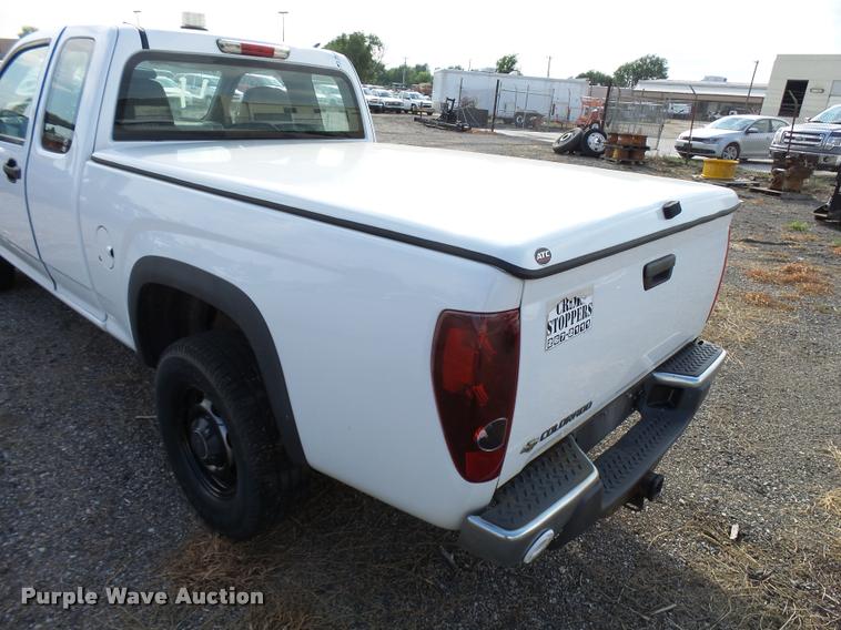 image for item L2536 2008 Chevrolet Colorado Ext. Cab pickup truck