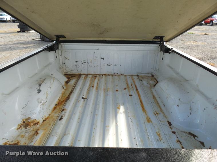 image for item L2536 2008 Chevrolet Colorado Ext. Cab pickup truck