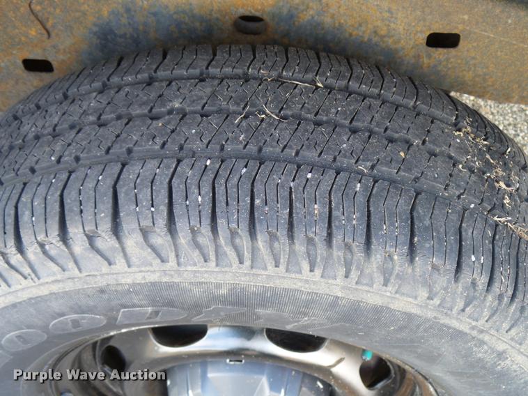 image for item L2536 2008 Chevrolet Colorado Ext. Cab pickup truck