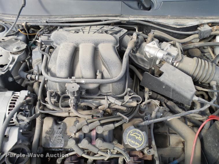 image for item L2537 2006 Ford Taurus SE