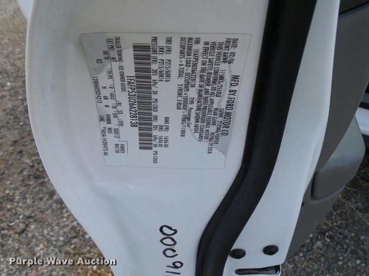 image for item L2538 2006 Ford Taurus SE