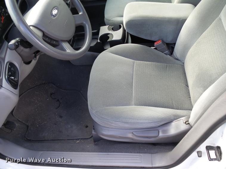 image for item L2538 2006 Ford Taurus SE