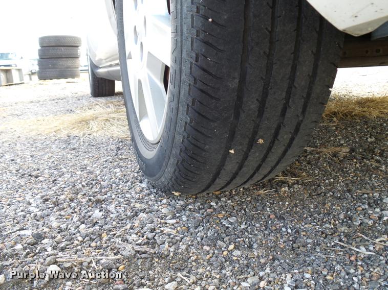 image for item L2538 2006 Ford Taurus SE