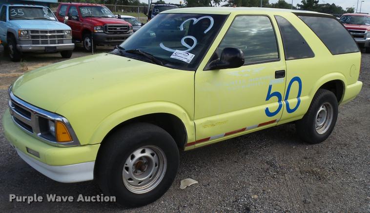 image for item L2539 1997 Chevrolet Blazer SUV