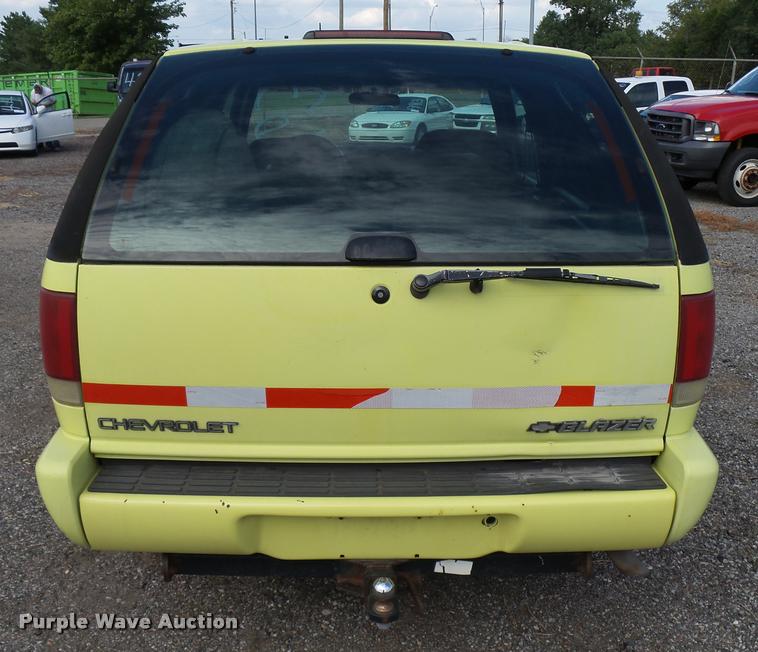 image for item L2539 1997 Chevrolet Blazer SUV