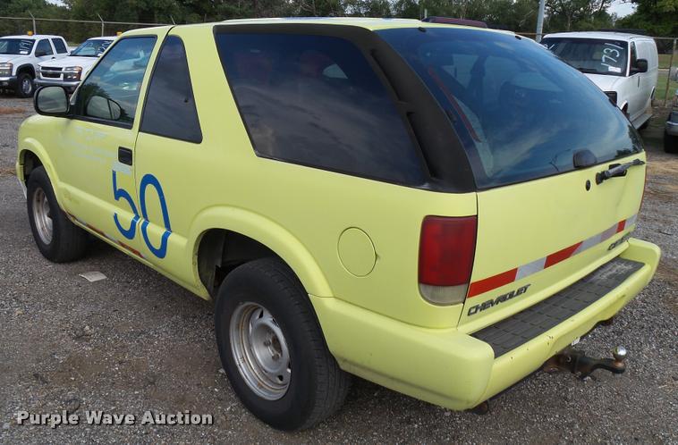 image for item L2539 1997 Chevrolet Blazer SUV