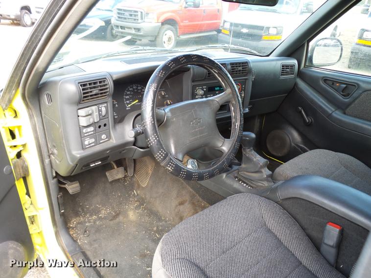 image for item L2539 1997 Chevrolet Blazer SUV