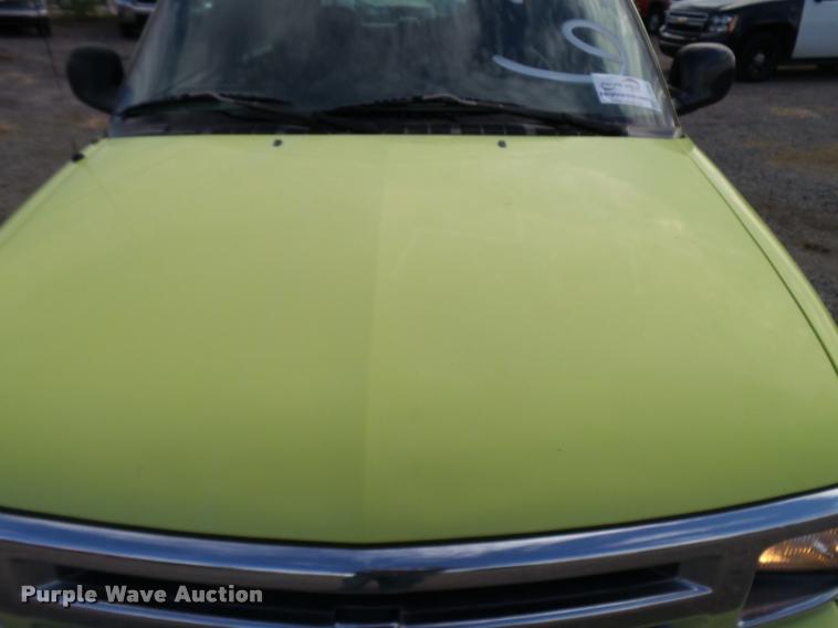 image for item L2539 1997 Chevrolet Blazer SUV