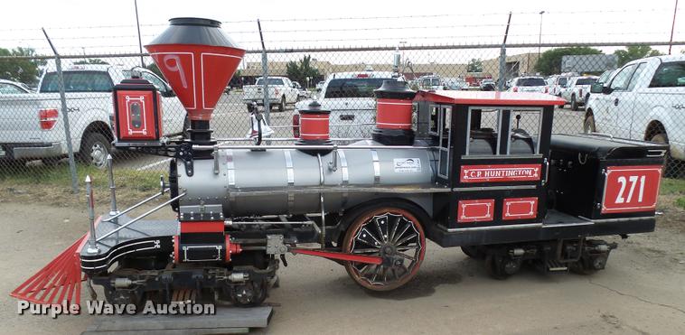 image for item L3855 1994 C.P. Huntington miniature train