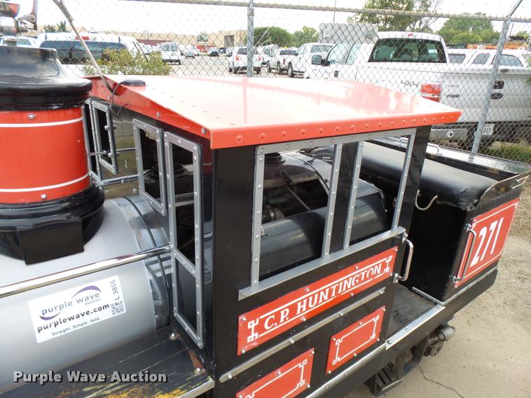 image for item L3855 1994 C.P. Huntington miniature train