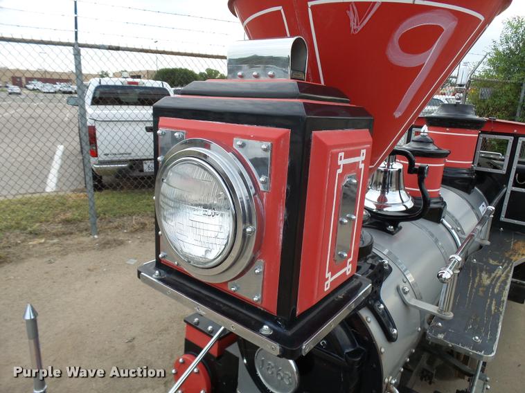 image for item L3855 1994 C.P. Huntington miniature train