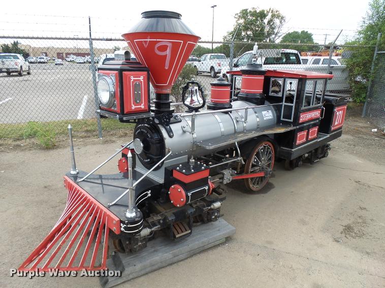 image for item L3855 1994 C.P. Huntington miniature train
