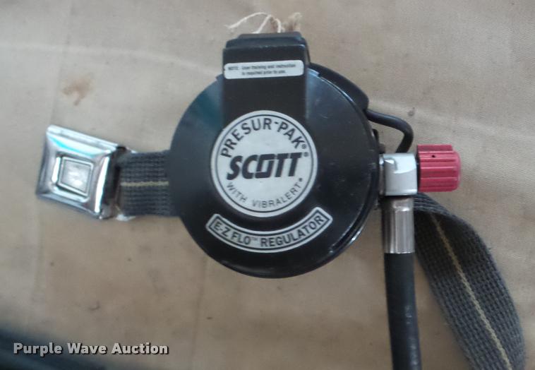 image for item BR9077 Scott air packs