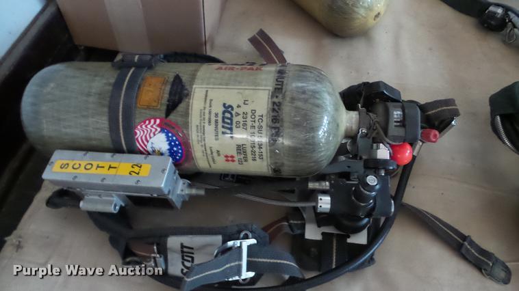 image for item BR9077 Scott air packs