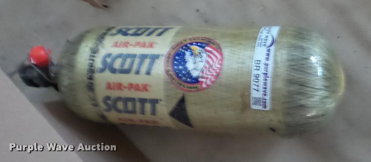 image for item BR9077 Scott air packs