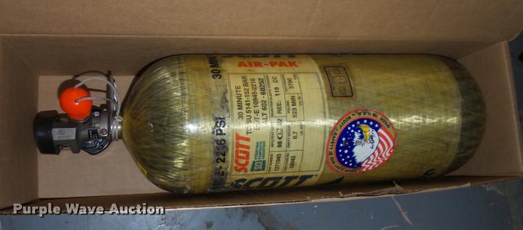 image for item BR9077 Scott air packs